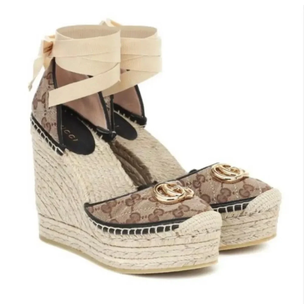 NWT Gucci Monogram Beige Espadrille Wedges US 11 - Picture 2 of 6